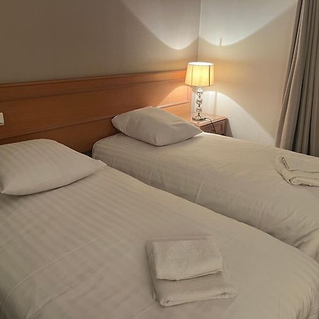 Hotel Le Roosevelt Givet Exterior foto